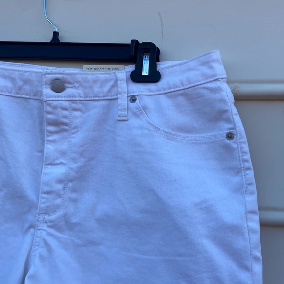 Shorts. - Picture 8 of 11